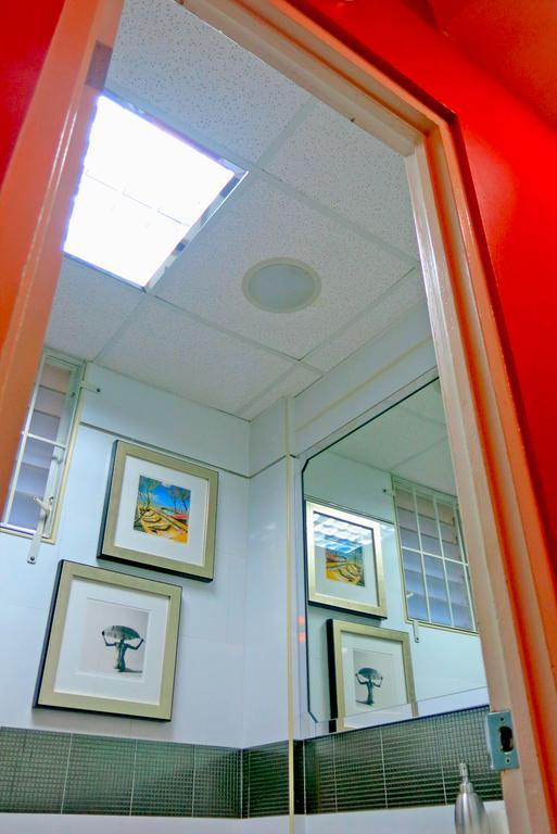 Choose To Be Happy At Seymour # 9 And #16 - Studio Apartments Kingston Pokój zdjęcie