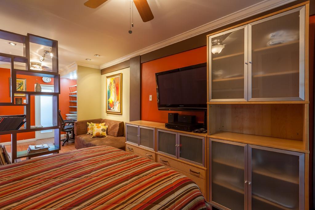 Choose To Be Happy At Seymour # 9 And #16 - Studio Apartments Kingston Pokój zdjęcie