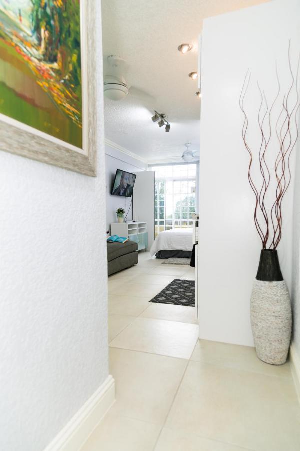 Choose To Be Happy At Seymour # 9 And #16 - Studio Apartments Kingston Zewnętrze zdjęcie