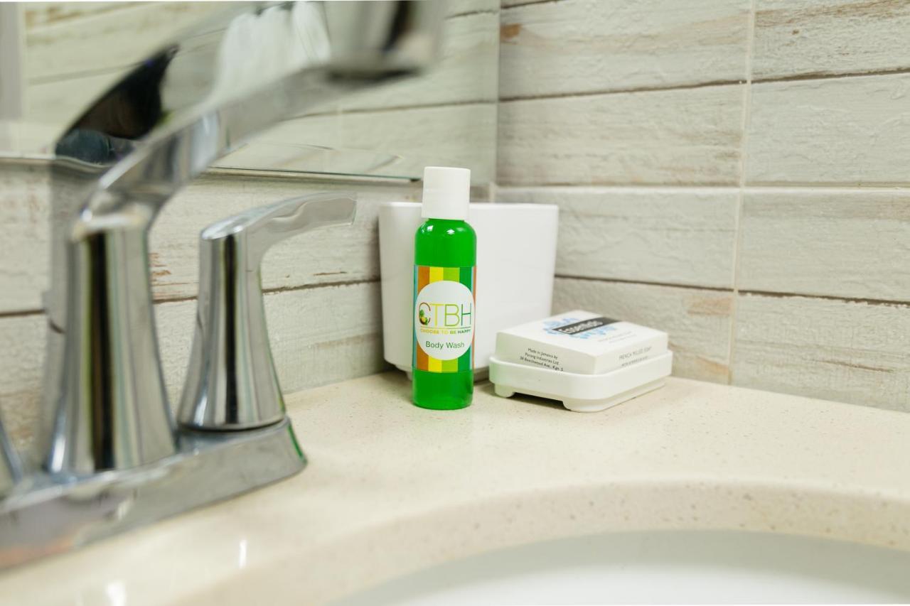 Choose To Be Happy At Seymour # 9 And #16 - Studio Apartments Kingston Zewnętrze zdjęcie