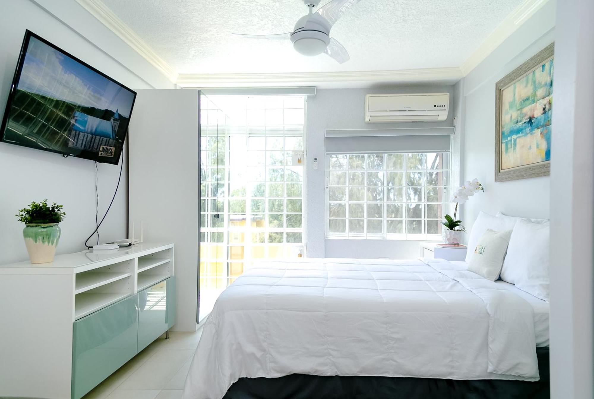 Choose To Be Happy At Seymour # 9 And #16 - Studio Apartments Kingston Zewnętrze zdjęcie